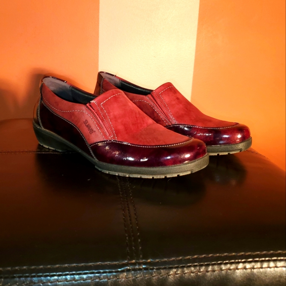 Suave Women's Shoe